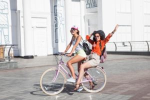 自転車で二人乗りする乗り方 カップルにオススメは の乗り方 雑学で生活を便利にするブログ